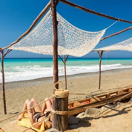 Mermaid Pomos